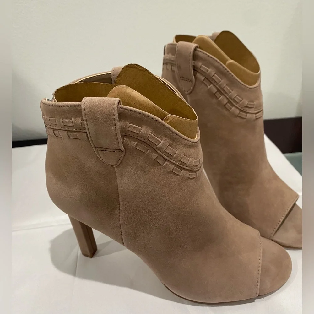Vince Camuto Shorana Open Toe Bootie size 7